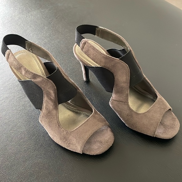 IMPO Women’s Suede Heels - Picture 2 of 11